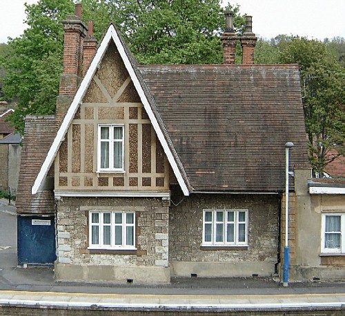 bp-14-kenley-station-masters-house
